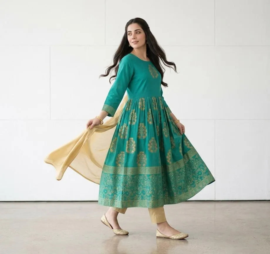 Model wearing Green Arabic Lawn Maxi Set – front standing pose